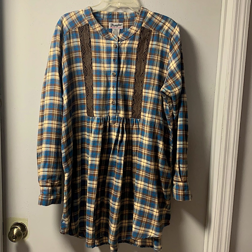 Top worn once very comfortable